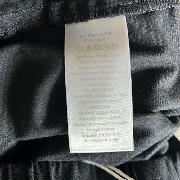 NWT Everlane The Easy Short Washed Black Size XS - Picture 7 of 11